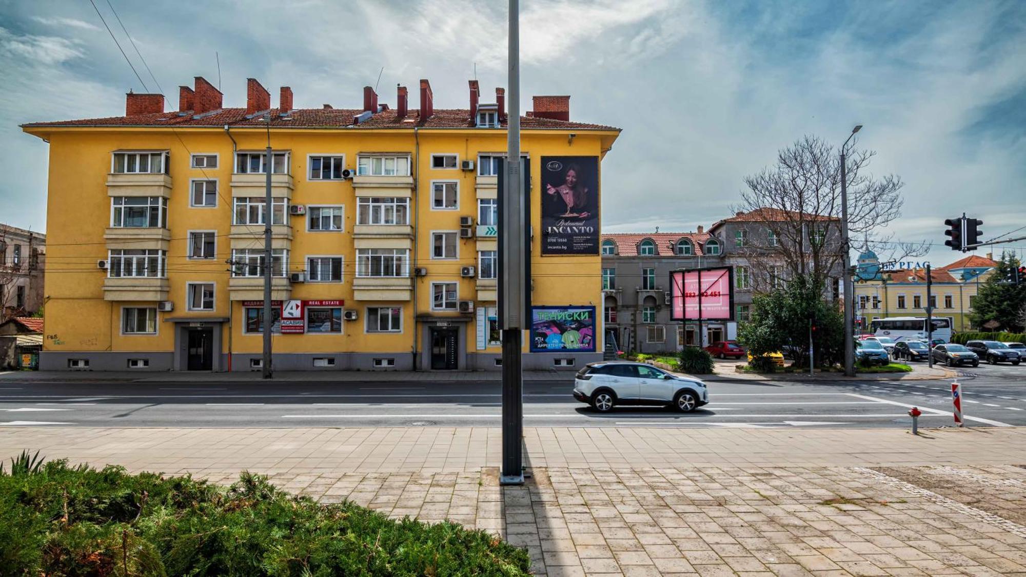 Студио Булаир 1 Burgas Bagian luar foto